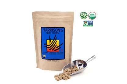 A 454g bag of Harrison's Pepper Lifetime Coarse, next to a metal scoop full of the nuggets